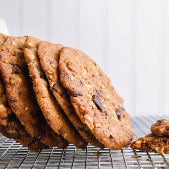 Thin-And-Crisp Chocolate-Chip Cookies