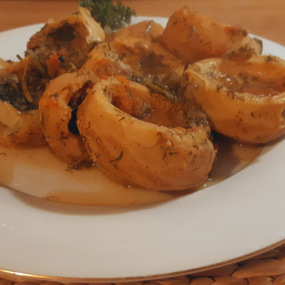 Garlic artichokes with lemon