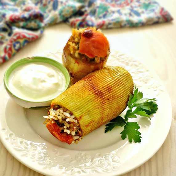 KIYMALI KABAK DOLMASI / TURKISH STUFFED ZUCCHINI