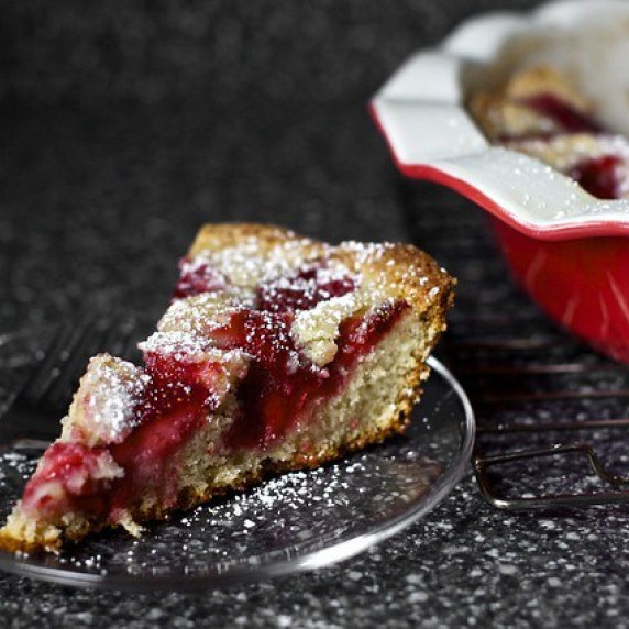 Strawberry Summer Cake