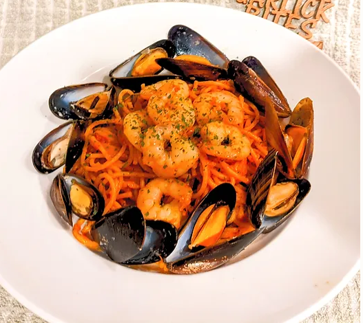 Garlick Bites | Simple Seafood Pasta
