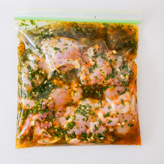 Cilantro Lime Chicken Marinade with smoked chipotlé, jalapeño, green onion, and garlic.