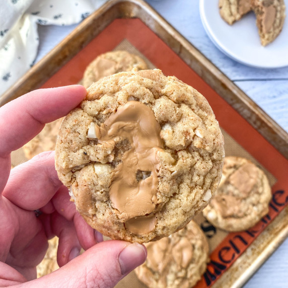 coconut macadamia cookies