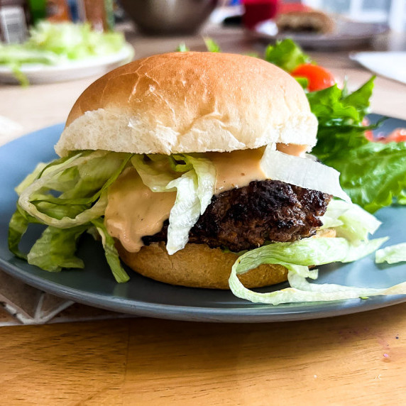 Commie Burger Sauce I LisaGCooks.com