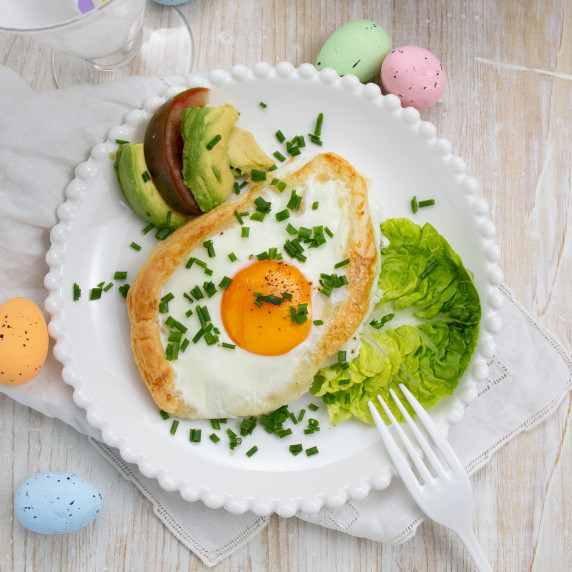 Easter puff pastry egg tart