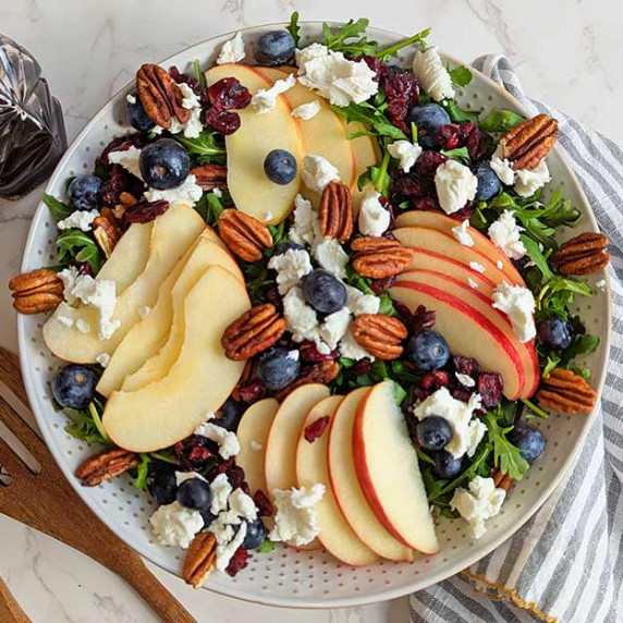 Arugula apple salad