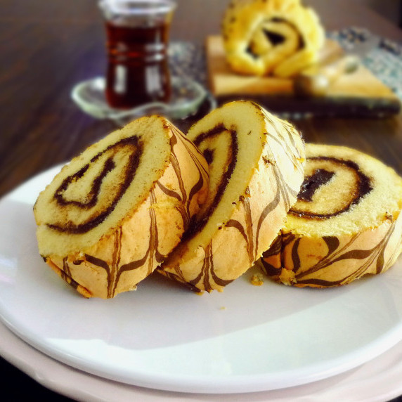Swiss Roll Cake