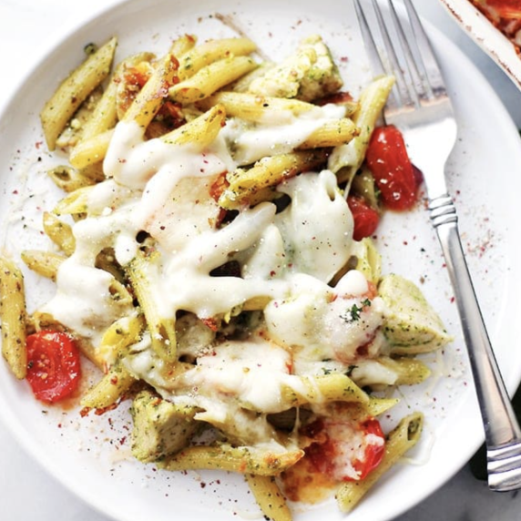Spinach Pesto Chicken Pasta Bake