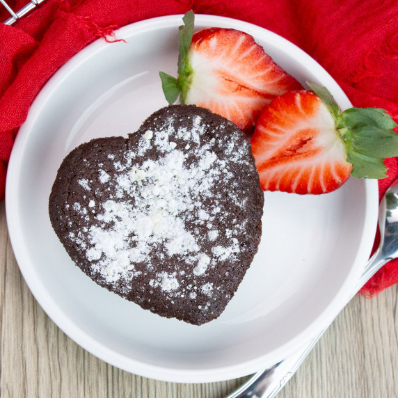 chocolate cake in heart shape