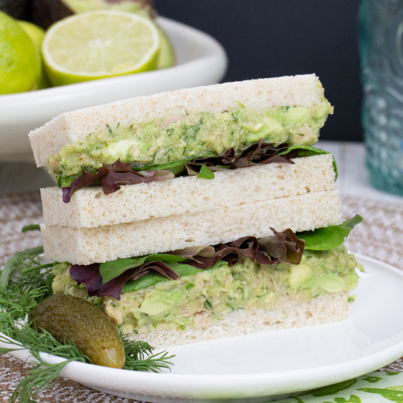 avocado tuna sandwich