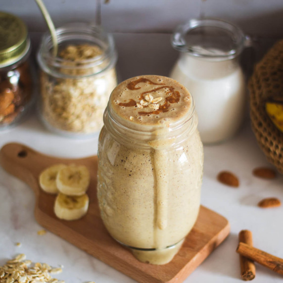 Banana Oatmeal Smoothie