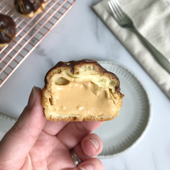 dulce de leche cream puffs