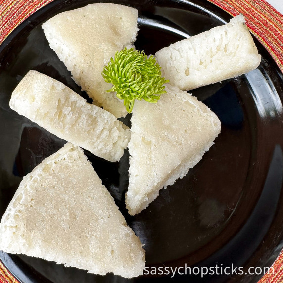white sugar sponge cake
