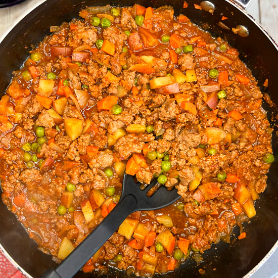 filipino beef giniling in pan