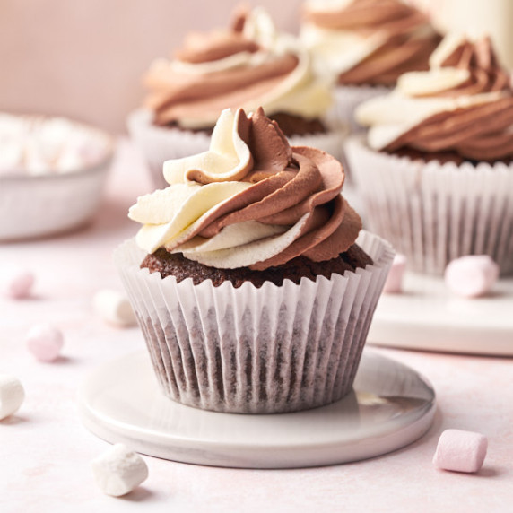hot chocolate cupcakes with marshmallows