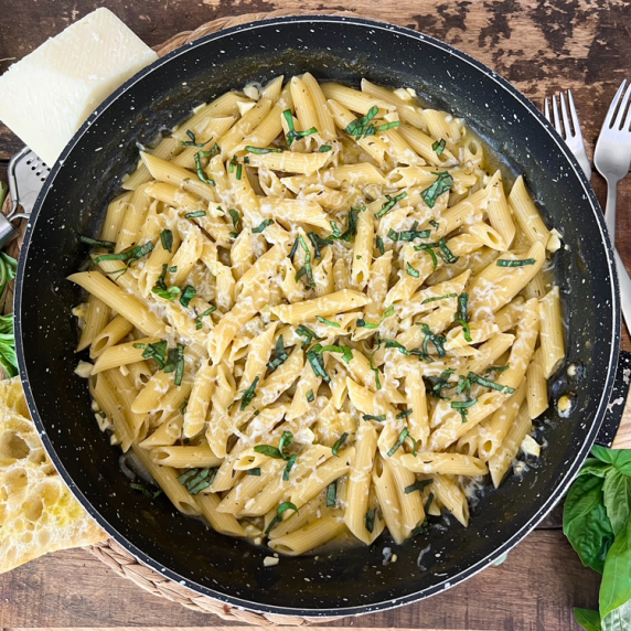 One-Pan Garlic & Herb Pasta