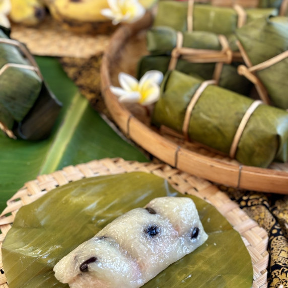 Khao tom mud, Thai sticky rice banana dessert.