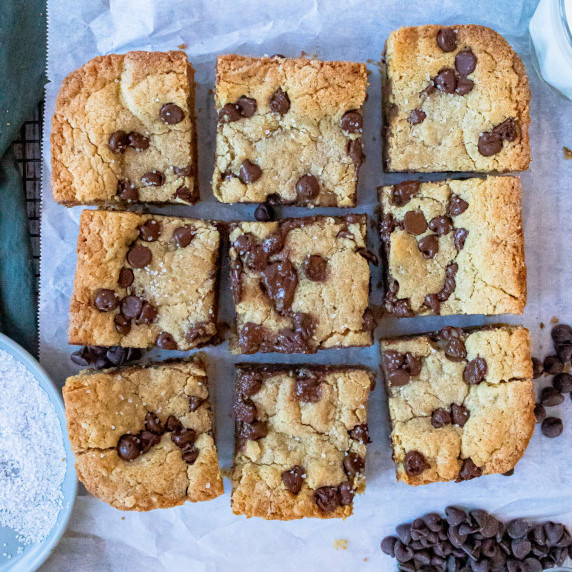 chocolate chip cookie bars 