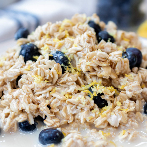 Blueberry Lemon Overnight Oats