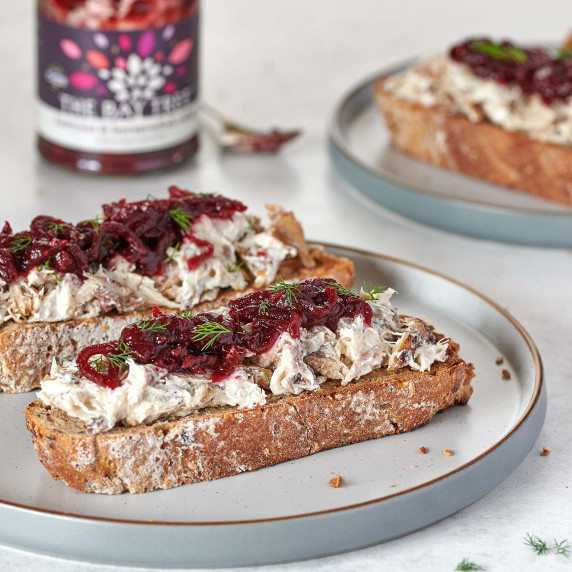 Peppered mackerel with beetroot & horseradish relish
