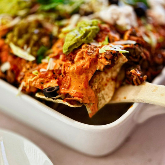 picture of vegan jackfruit nachos on a plate